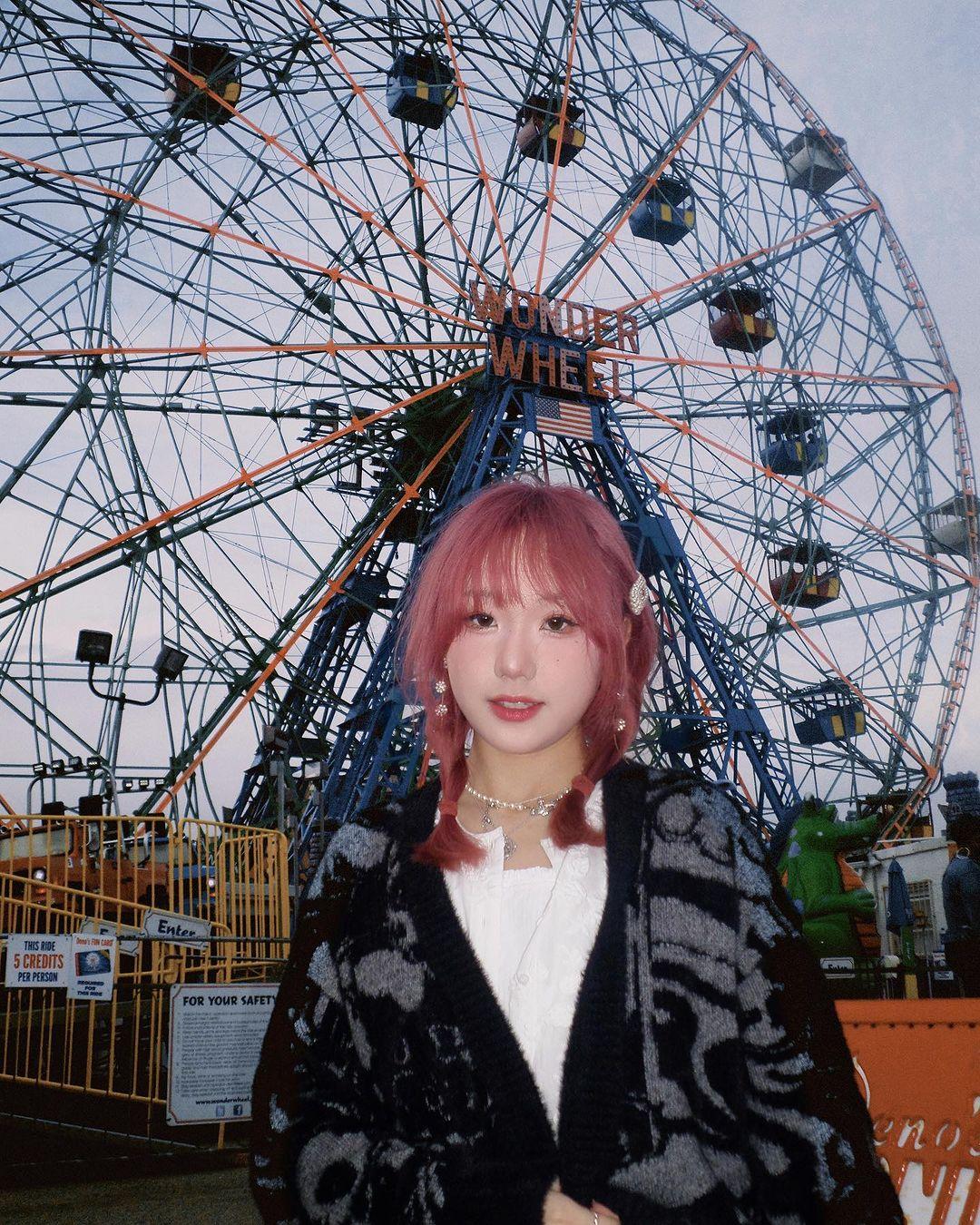 Vertical Carousel 1